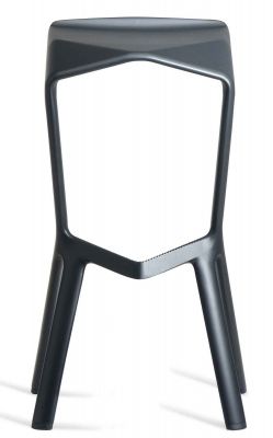 Nahaufnahme des Miura Barhockers Plank in Schwarz, moderner Designer Hocker für die Bar.