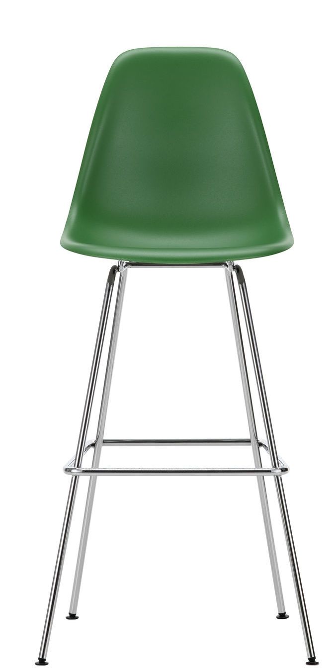 Eames Plastic Bar Stool von Vitra, hoher Hocker mit grüner Sitzschale und Chromgestell.
