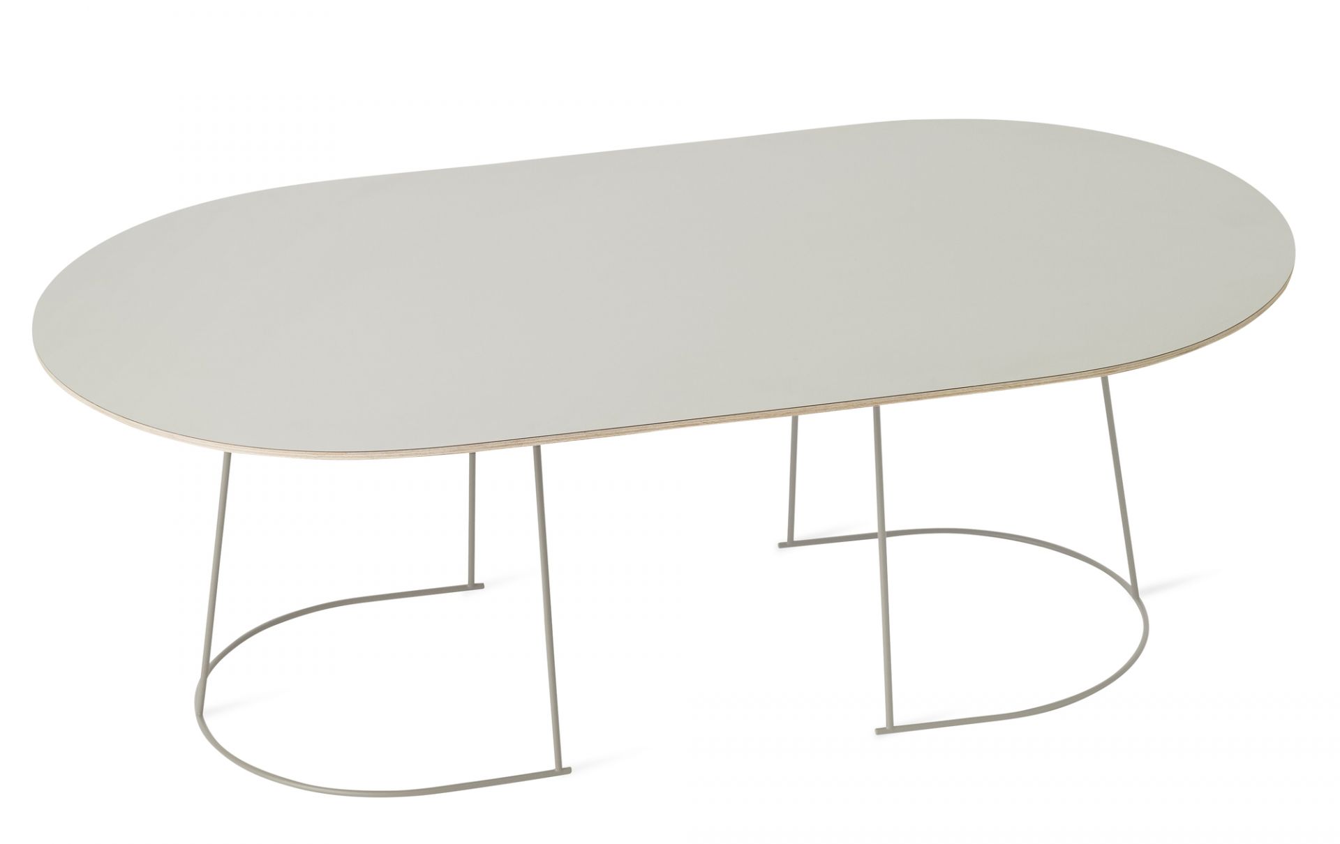 Ovaler, grauer Couchtisch "Airy Coffee Table" von Muuto mit filigranem Metallgestell. Moderner Wohnzimmertisch für stilvolles Interieur.
