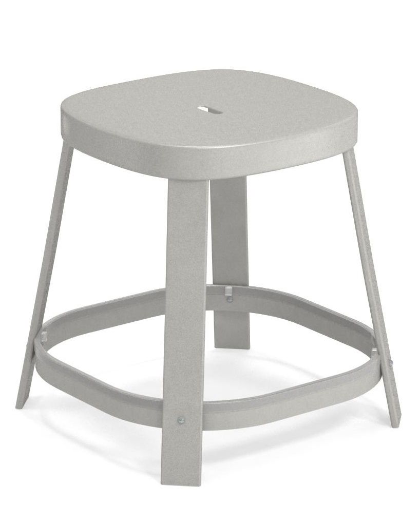 Thor Dining Stool: Grauer, niedriger Barhocker von Emu für den Außenbereich, isoliert auf weißem Hintergrund.