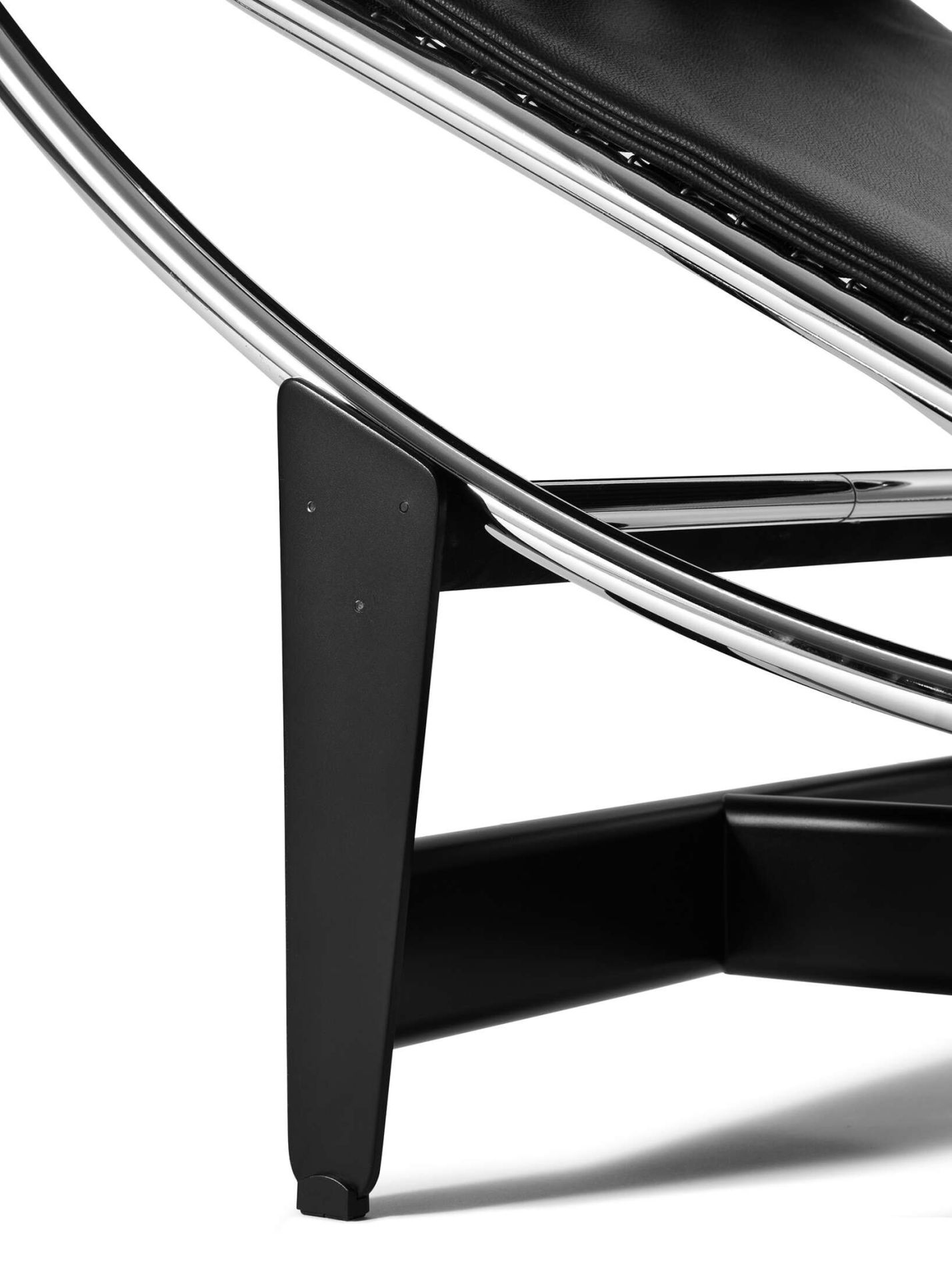 4 Cassina-ligstoel met traploze verstelling