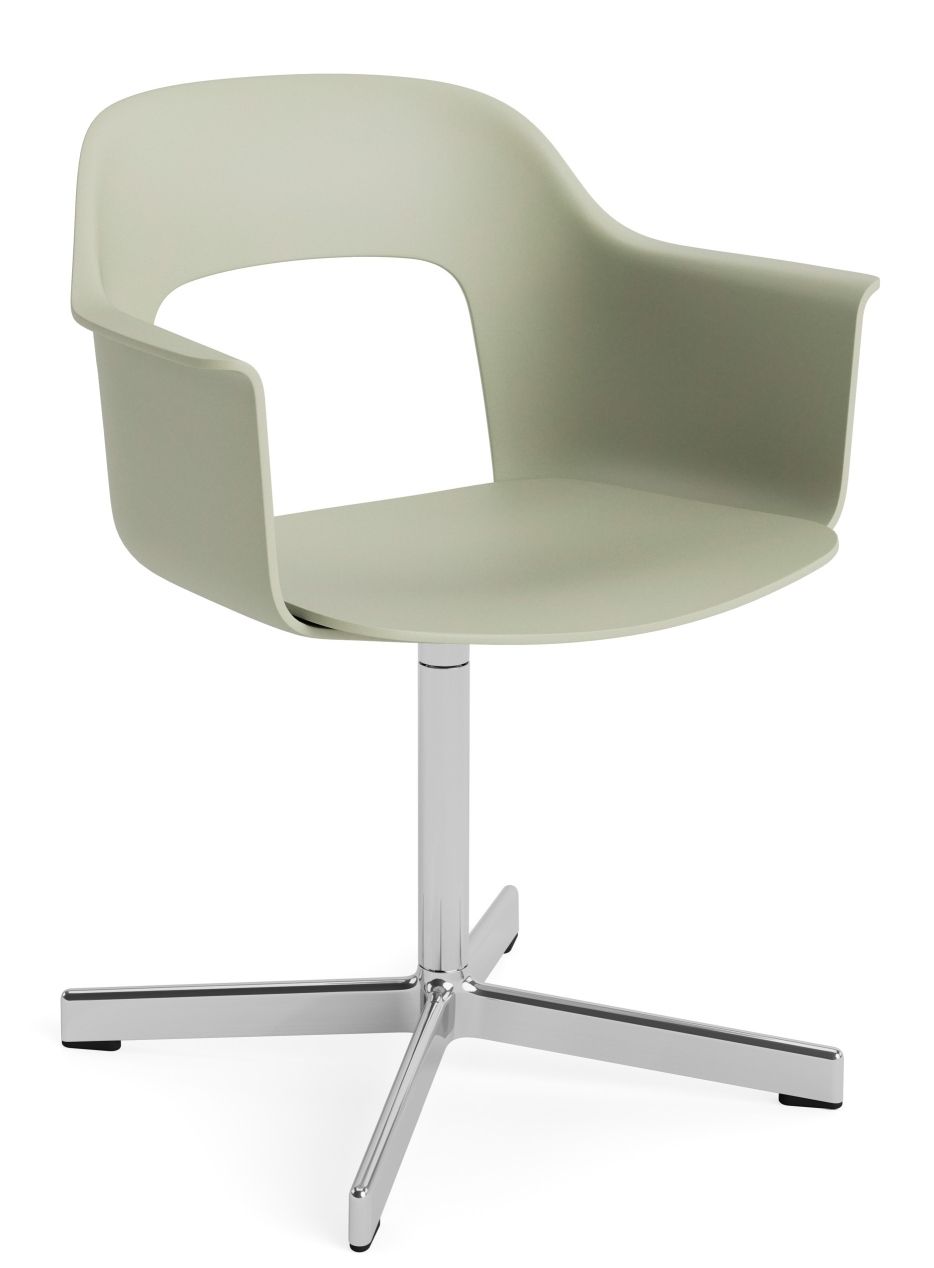 Layout Armchair 231 von Hay, Armlehnstuhl in sanftem Grün mit Drehfuß aus poliertem Aluminium.