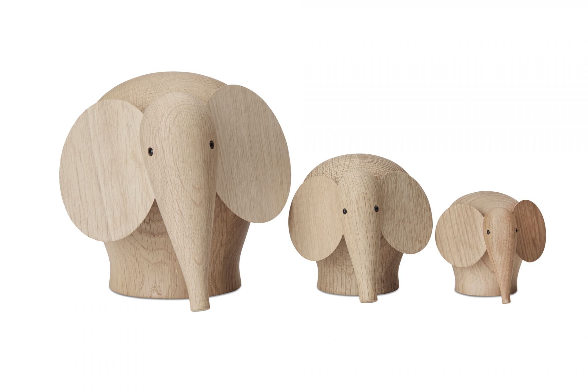 Drei Nunu Holzelefanten in verschiedenen Größen, dekorative Holzfiguren für Kinderzimmer und Wohnraum.