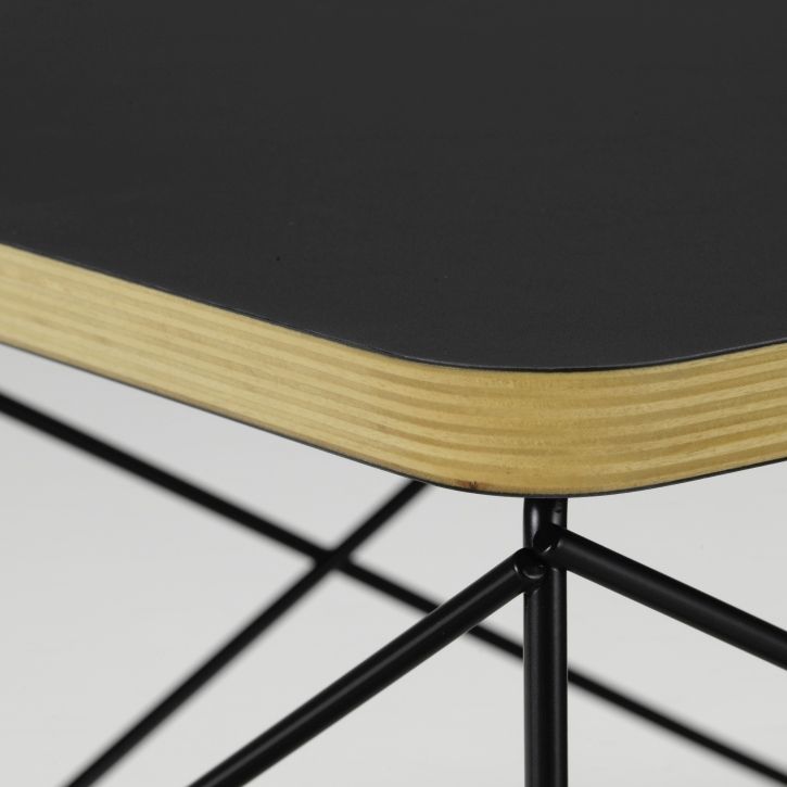 Bijzettafel LTR HPL zwart Vitra, staaldraad met zwarte poedercoating