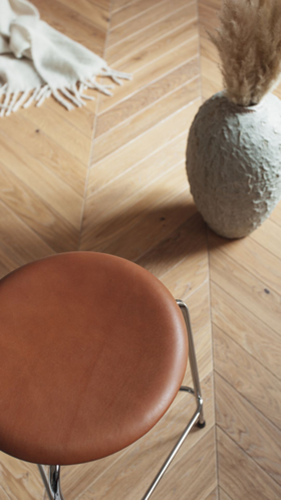 High Dot driepootkruk / barkruk van Fritz Hansen