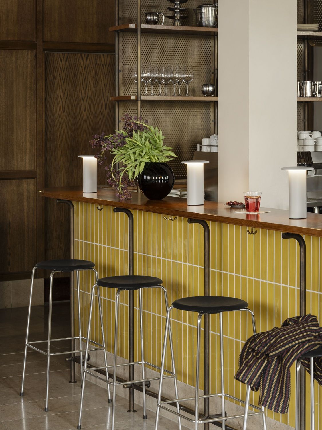 High Dot barkruk High barkruk Fritz Hansen
