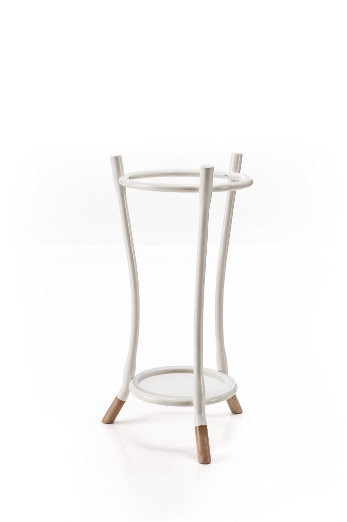 Weißer Cloud Schirmständer von Wiener GTV Design mit drei Beinen und minimalistischem Design für Flur und Eingangsbereich.