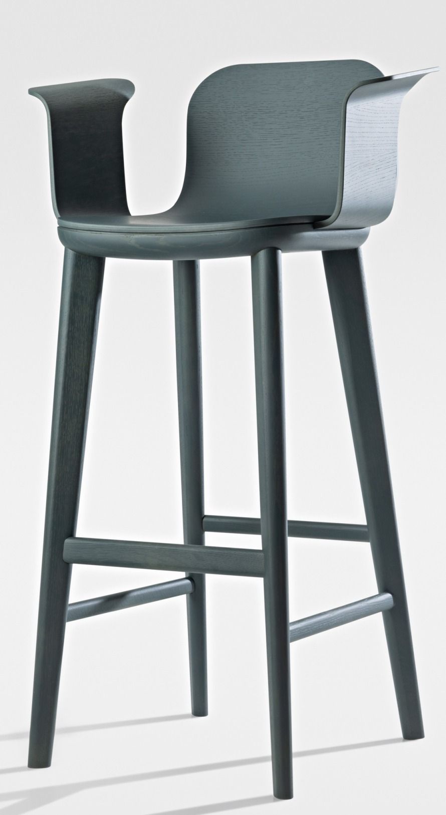 Aeon Comfort Barstool Barhocker mit Armlehnen aus Holz, graublau lackiert, moderne Sitzmöbel für die Bar.