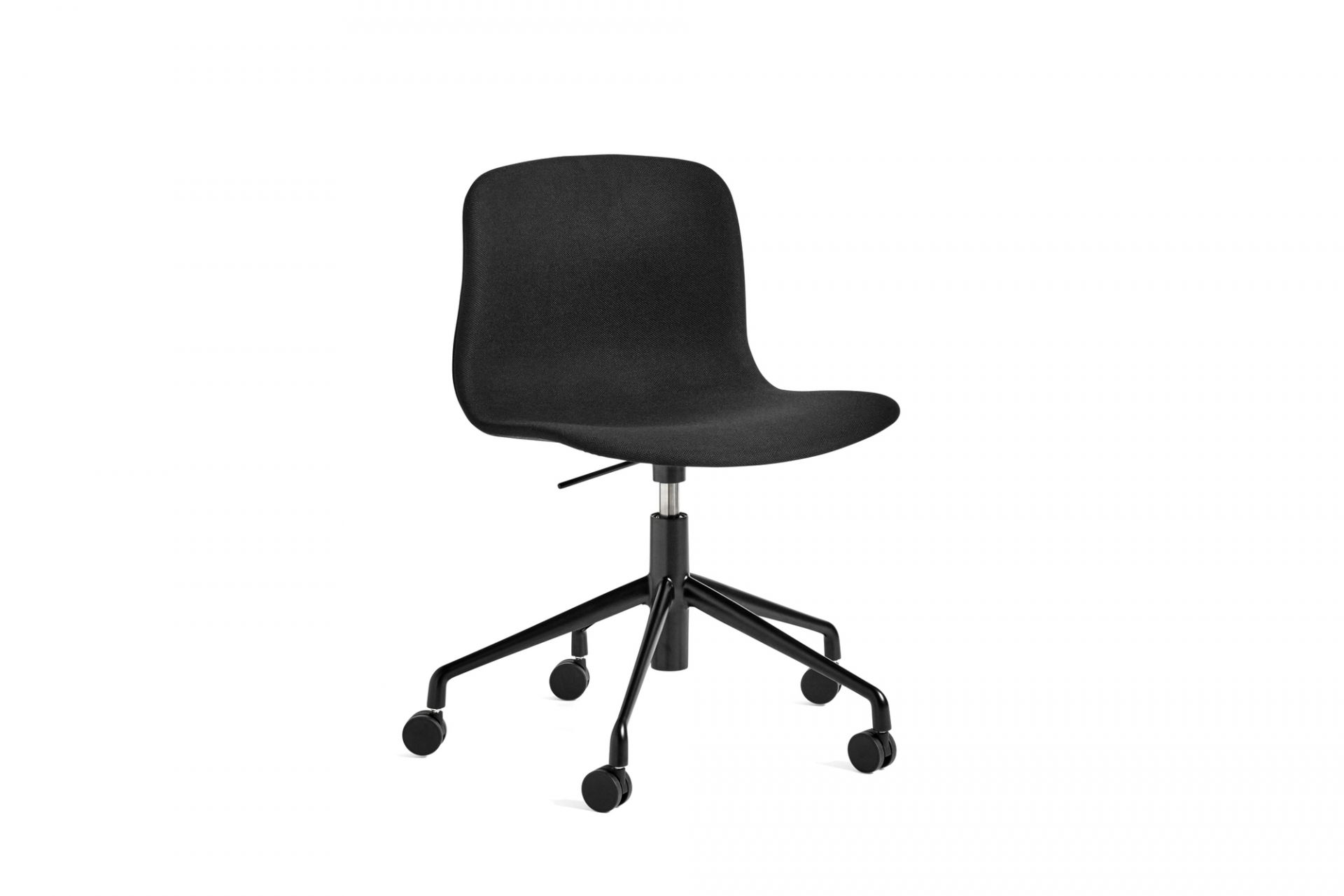Schwarzer About a Chair AAC 51 Drehstuhl von Hay mit Vollpolster und Rollen.