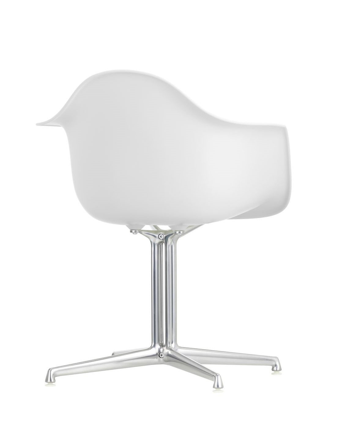 Weißer Eames Plastic Arm Chair DAL von Vitra mit Sitzpolster und verchromtem Vierfuß-Untergestell.