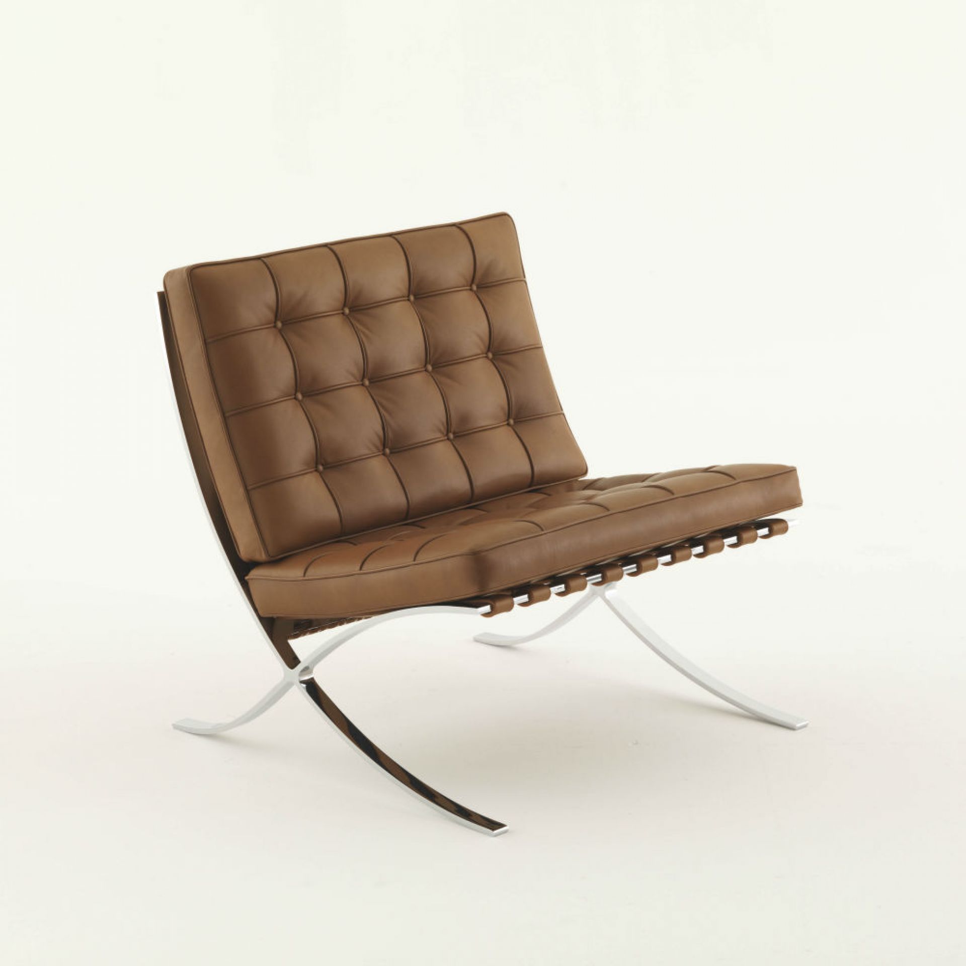 Barcelona Sessel von Knoll International mit braunem Leder und verchromtem Gestell. Designklassiker.
