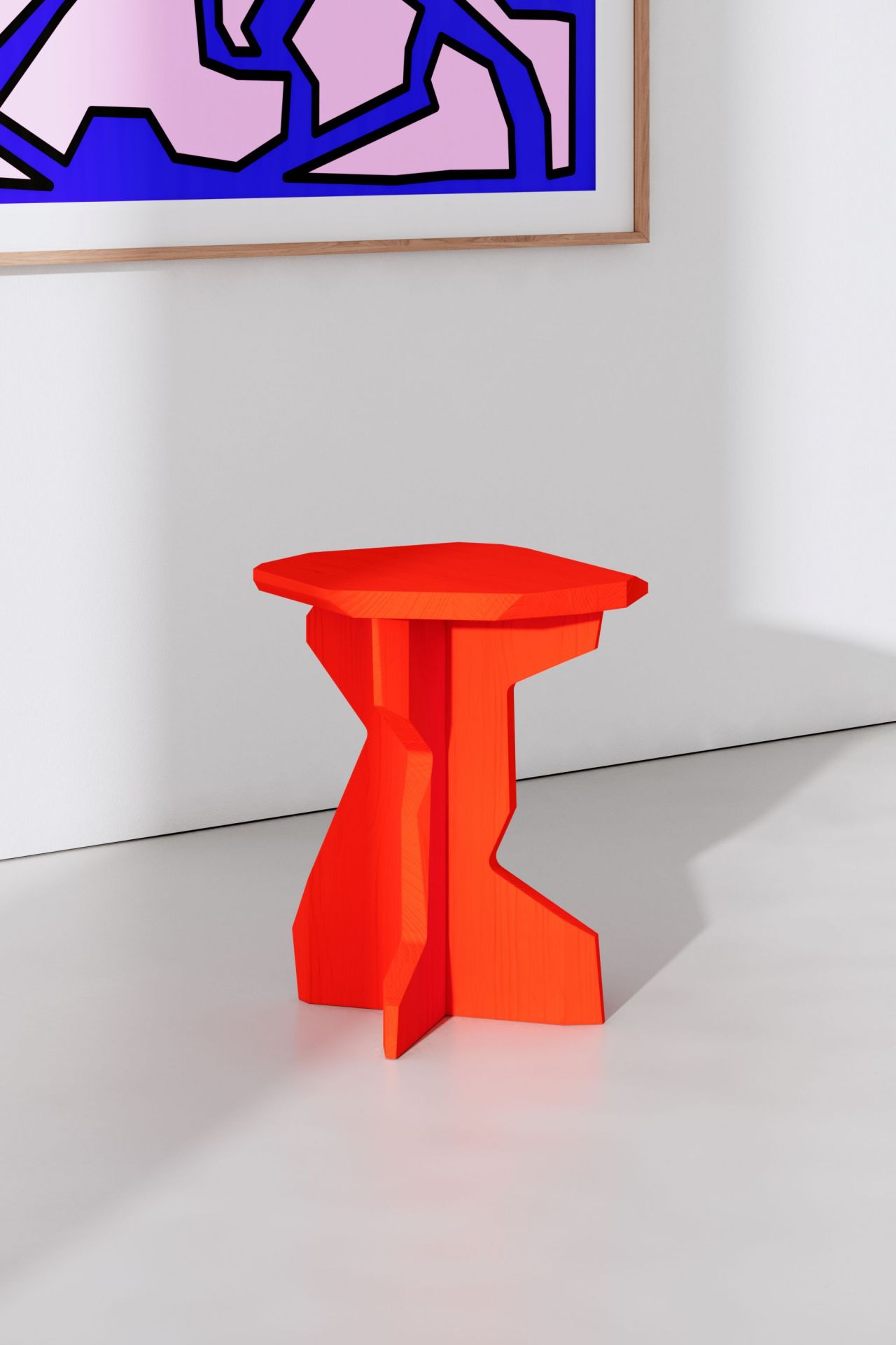FELS Hocker Esche Out, moderner Design Hocker aus rotem Eschenholz für den Innenbereich.