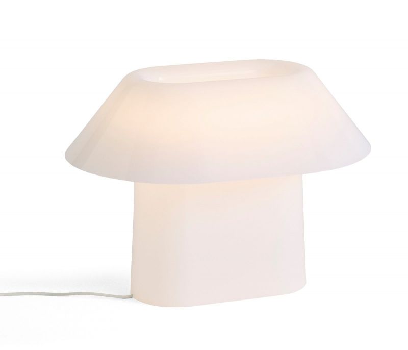 Weiße Drome Tischleuchte von Hay: Moderne Nachttischlampe für Schlafzimmer und Wohnzimmer.