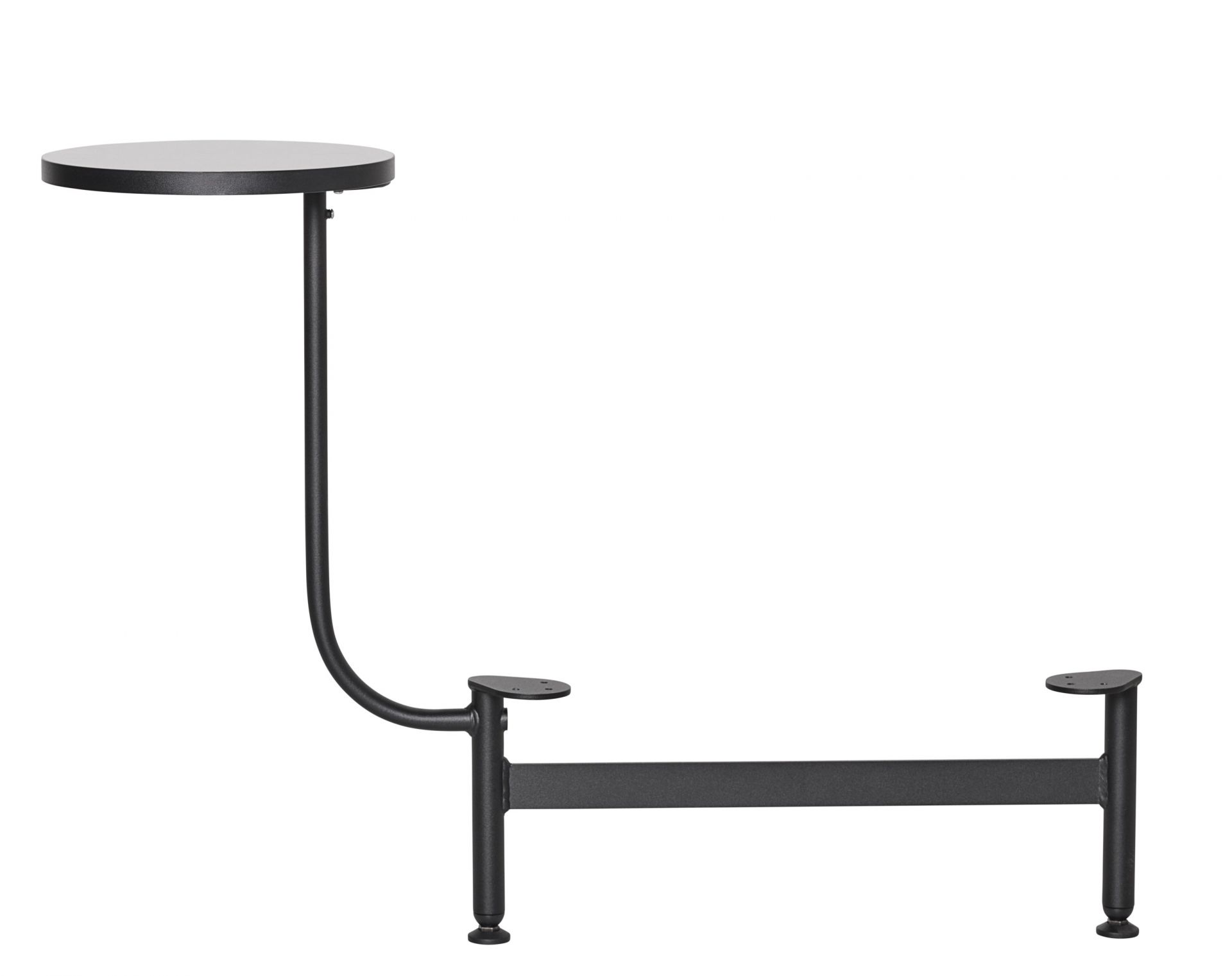 JH1001 Plenum Sessel von Fritz Hansen: Schwarzes Gestell mit Tischplatte für Loungemöbel.