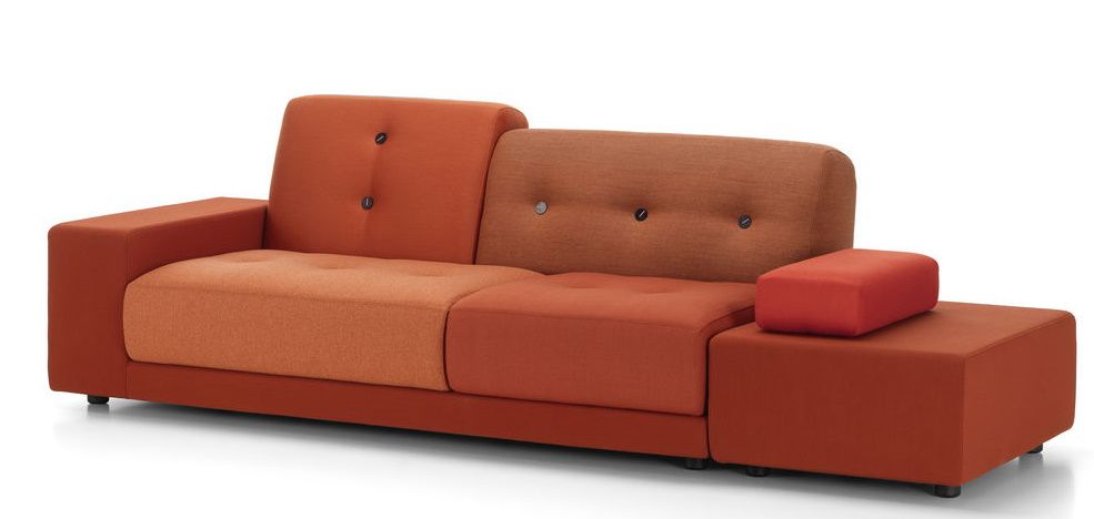 Vitra Polder Sofa in verschiedenen Orangetönen mit Knopfdetails und einem zusätzlichen Hocker.