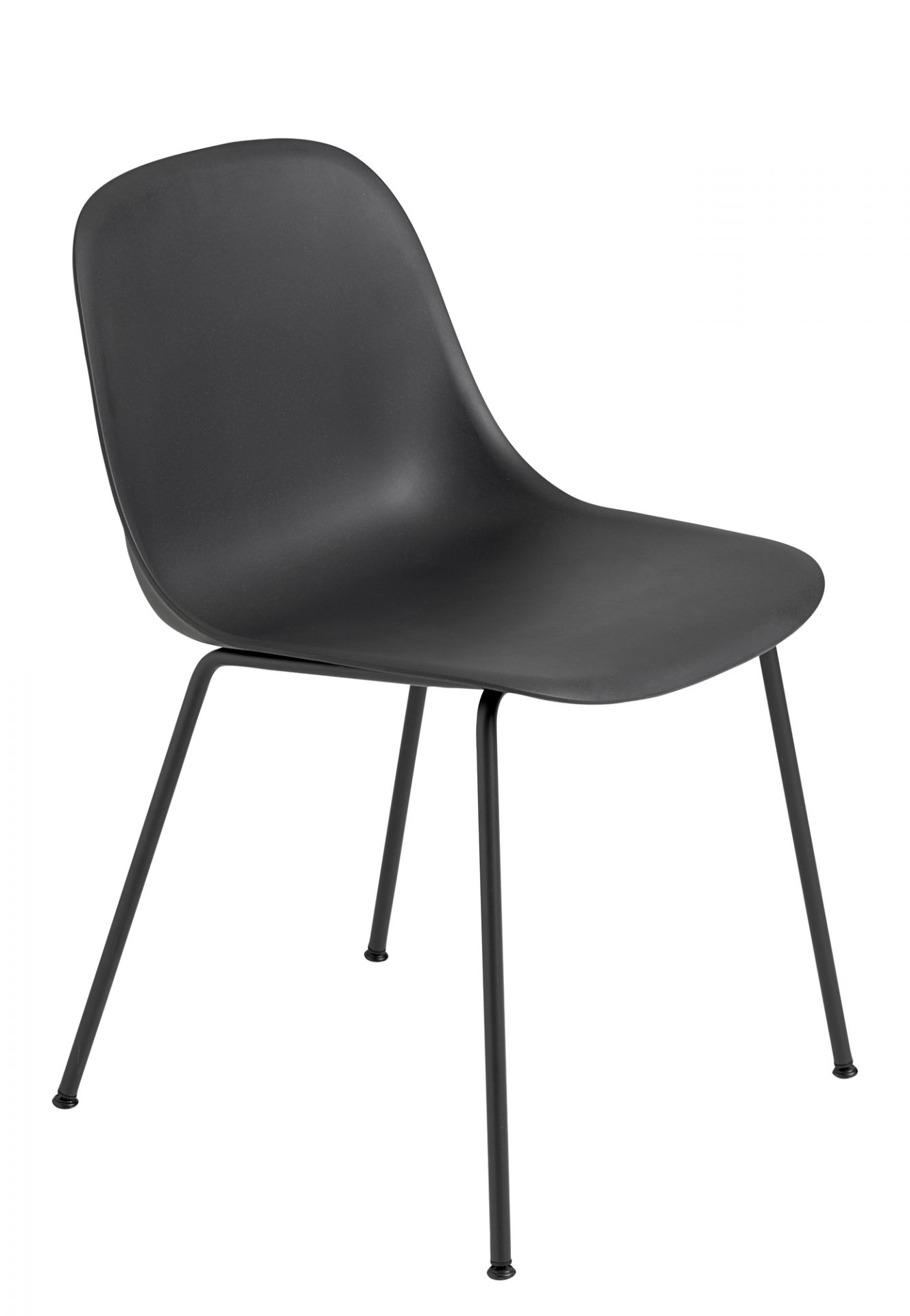 Schwarzer Fiber Side Chair von Muuto mit minimalistischem Design und Stahlrohrgestell, geeignet für Esszimmer und Büro.