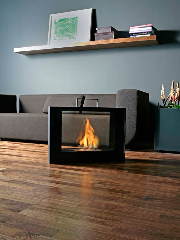 Travelmate Conmoto Kamin mit Tenderflame Brenner, tragbarer Ethanol Kamin für Innenräume, modernes Wohnambiente.