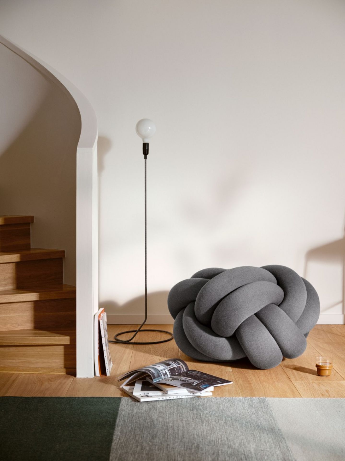 Knot XL zitkussen van Design House Stockholm