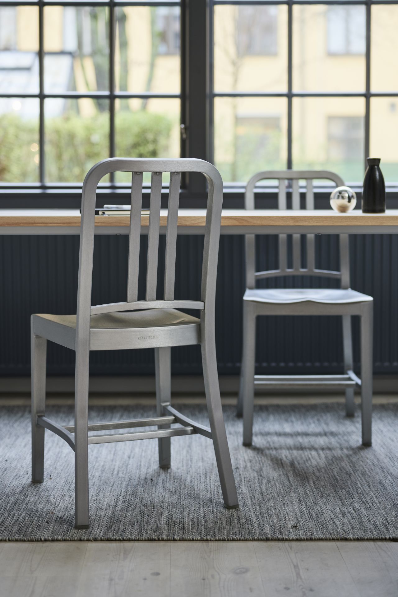 Navy Chair stoel van Emeco