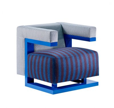 F51N Sessel Bauhaus Edition 2023 Tecta: Blauer Sessel mit gestreiftem Bezug, moderner Designklassiker.