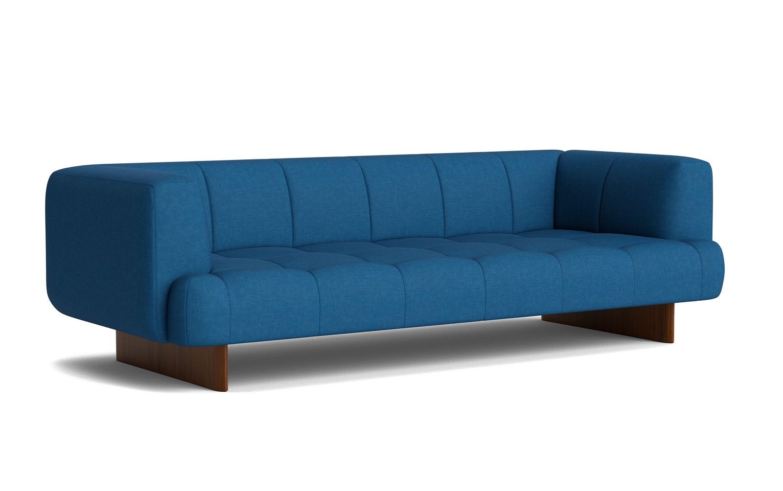 Blaues Quilton Sofa von Hay, modernes 3-Sitzer Sofa mit Stoffbezug und Holzfüßen für Wohnzimmer.