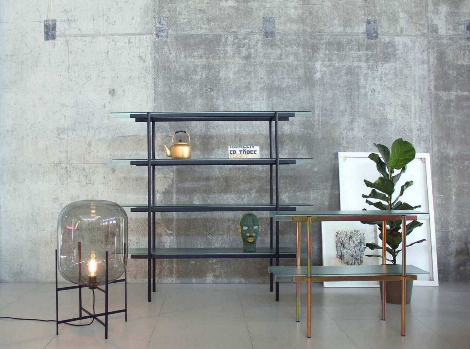 Oda Medium staande lamp, rookgrijs gesatineerd, Pulpo