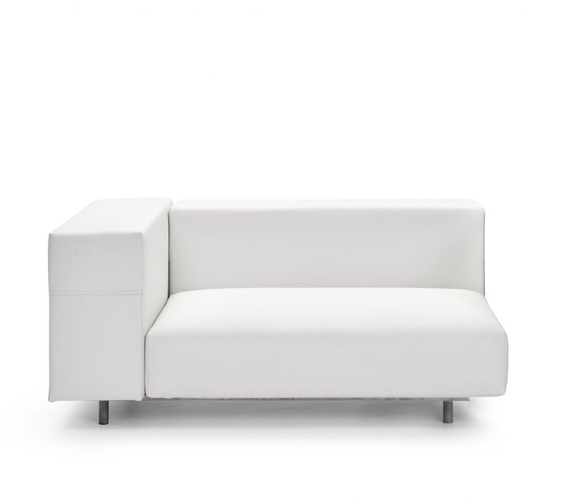 Walrus Outdoor Eckmodul von Extremis: Modernes, weißes Lounge Sofa für den Garten oder die Terrasse.