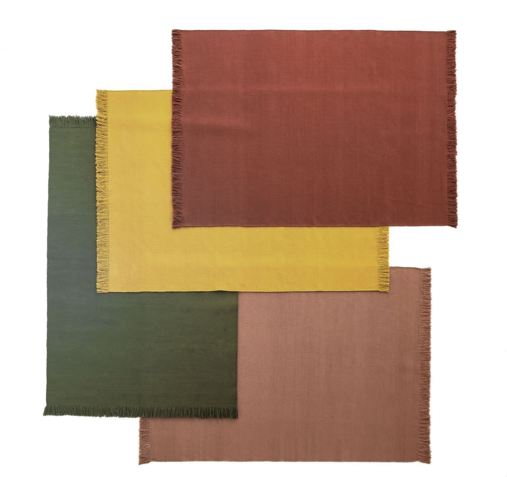 Nanimarquina Colors Teppich Nectar, 200x300 cm, in verschiedenen Farben mit Fransen. Moderner Teppich für Wohnzimmer.