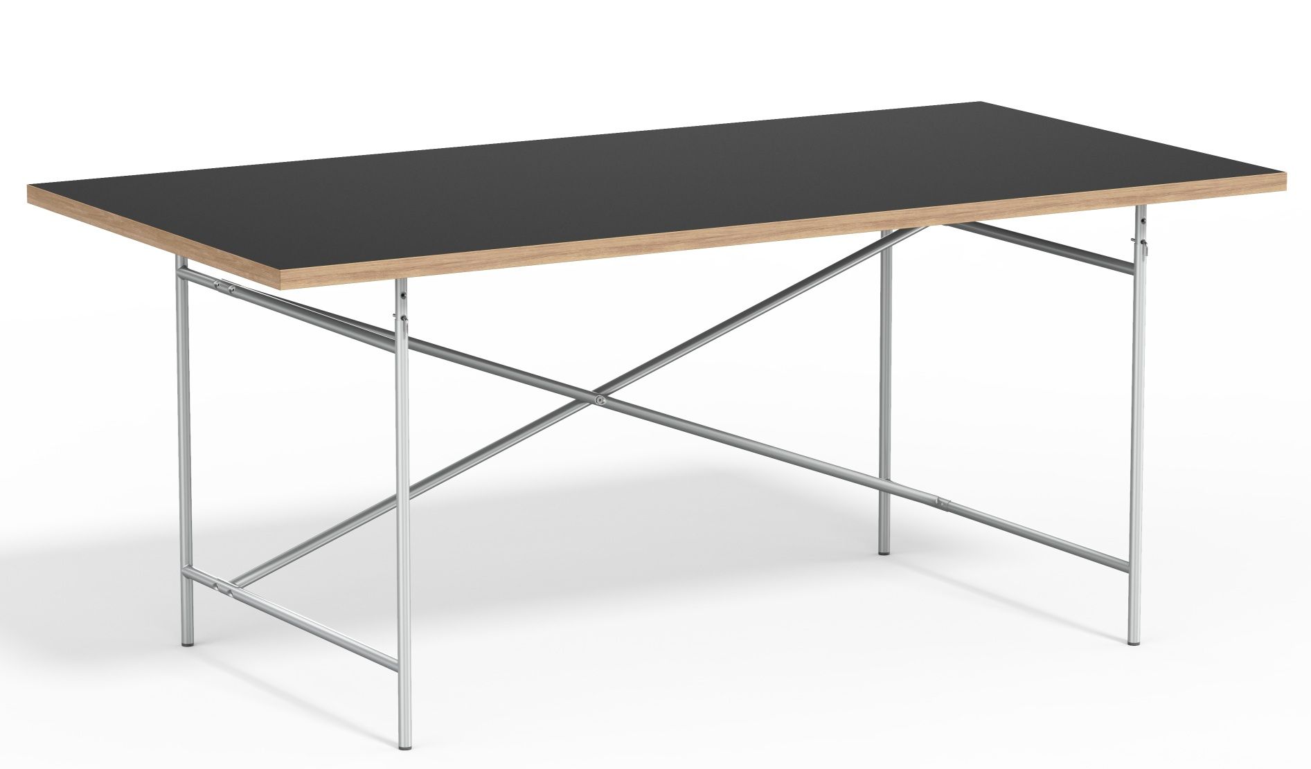 Eiermann Tisch mit schwarzer Tischplatte und verchromtem Stahlgestell, Designklassiker von Richard Lampert.