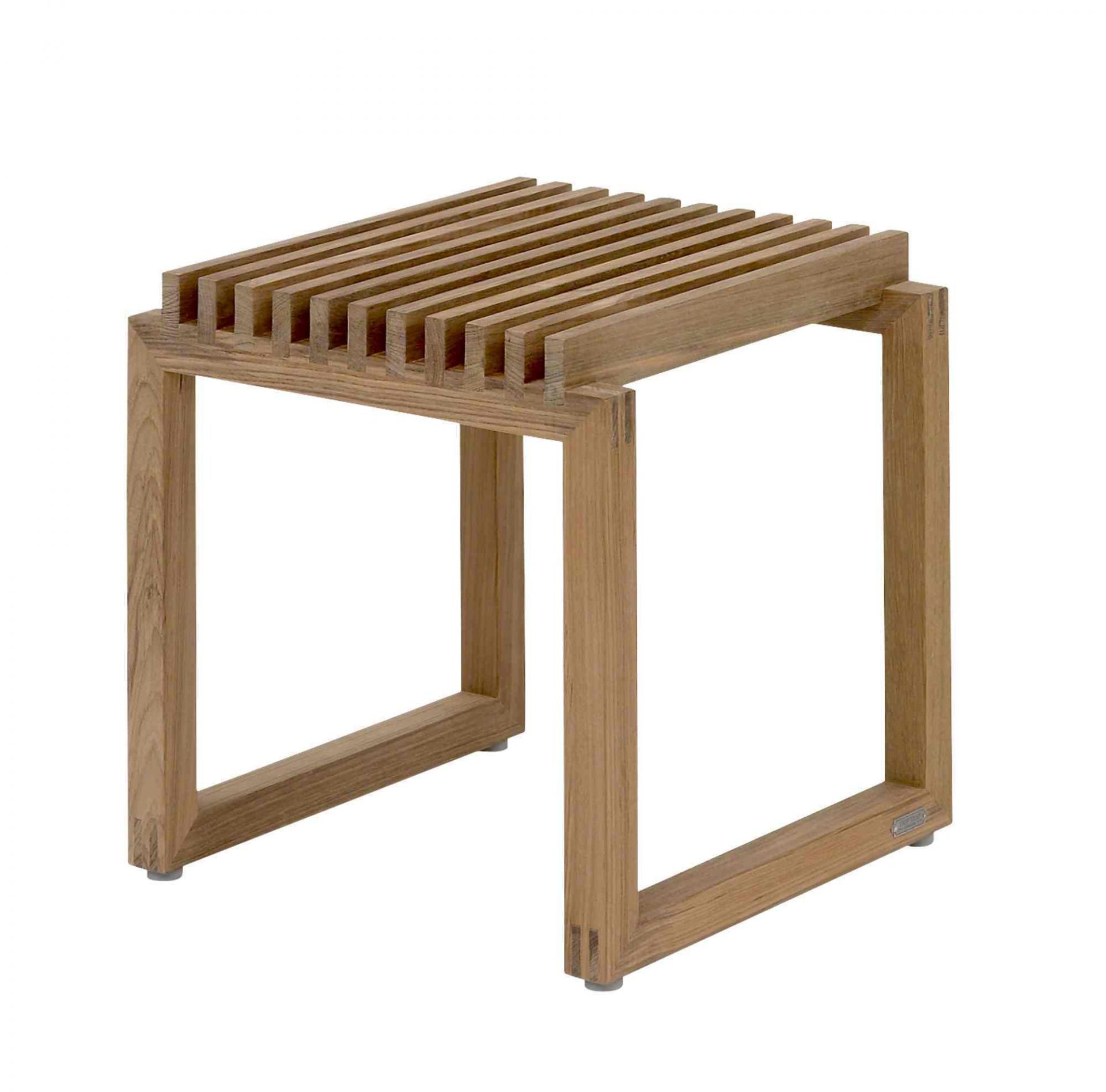 Cutter Stool Hocker von Skagerak: Moderner Holz Hocker mit Lattenrost Sitzfläche für Bad und Wohnbereich.