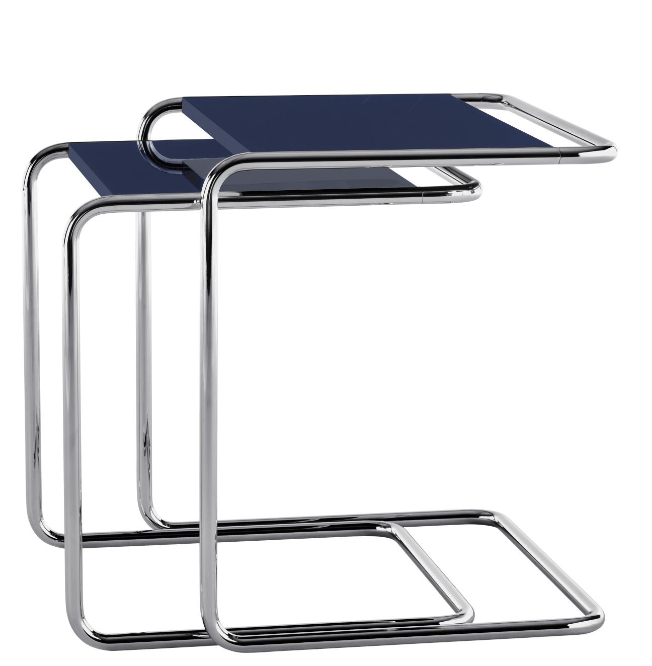 JS. Thonet B97 Beistelltisch von Jil Sander, zwei Tische aus verchromtem Stahlrohr mit blauen Ablageflächen.