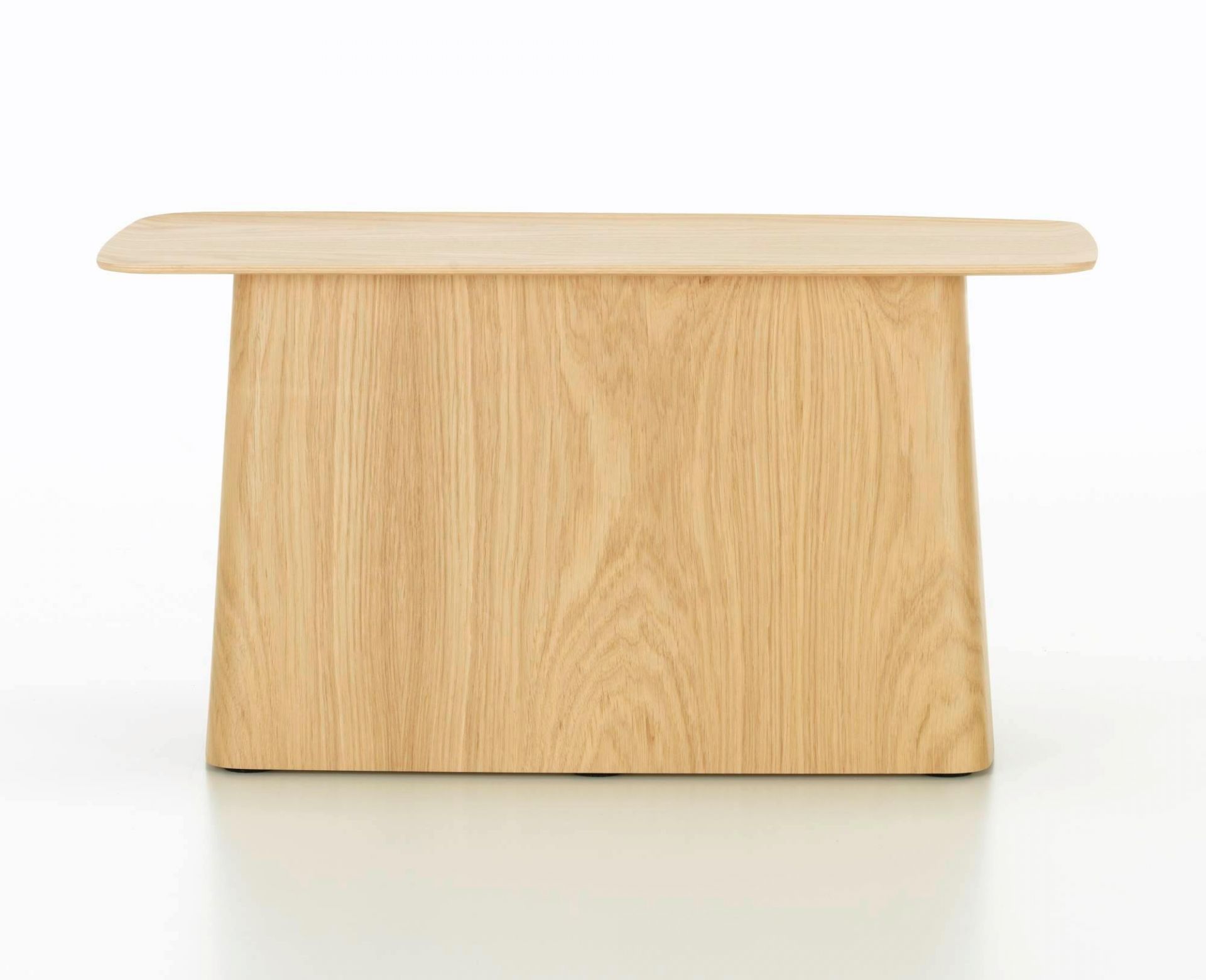 Vitra Beistelltisch aus Eichenholz, quadratisch, für Wohnzimmer oder als Nachttisch im Schlafzimmer.