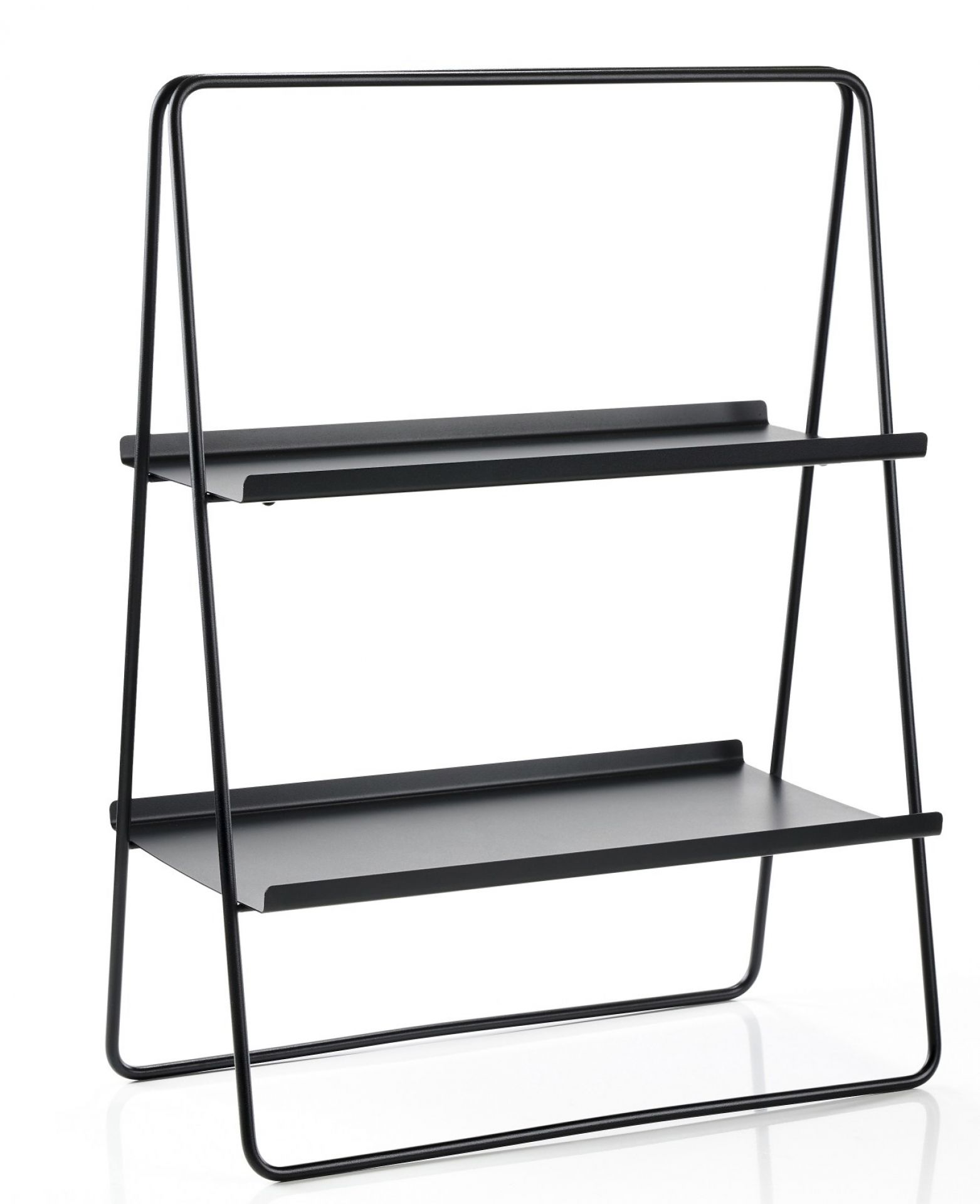 Schwarzes A-Table Regal von Zone Denmark mit zwei Ablageflächen, modernes Design für Wohnzimmer und Büro.