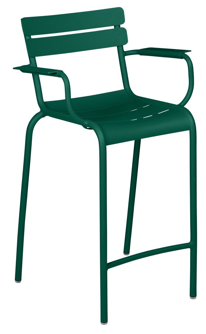 Luxembourg Barhocker von Fermob für den Außenbereich, hoher Hocker aus grün lackiertem Aluminium mit Armlehnen.