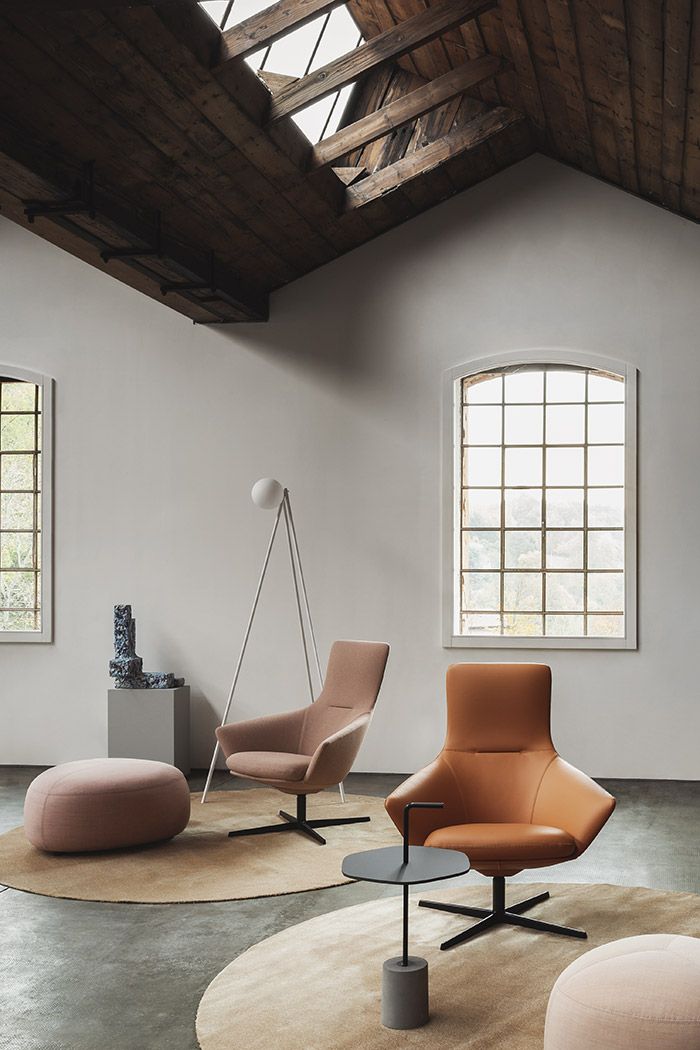 Wing Tip S281 Lounge Sessel von La Palma in Braun und Beige in modernem Ambiente.