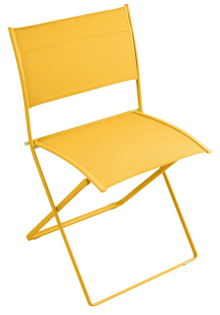 Gelber Plein Air Stuhl von Fermob, ein moderner, klappbarer Outdoor-Stuhl aus Metall für Garten und Terrasse.