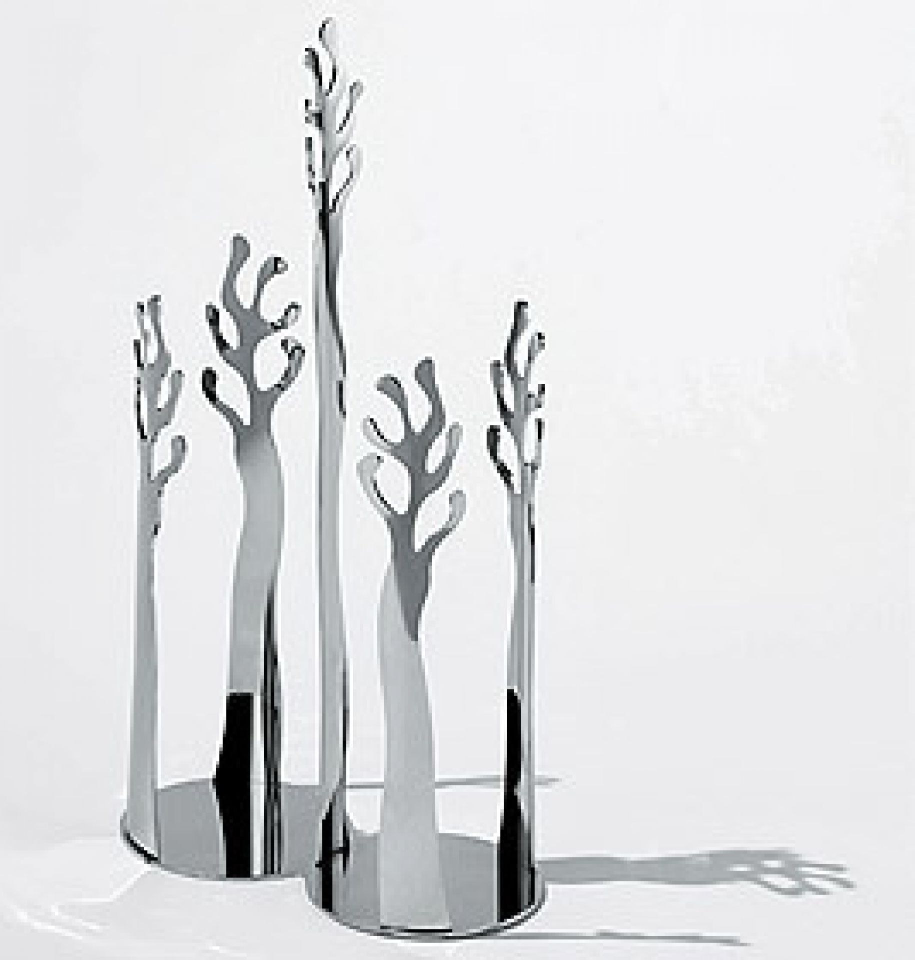 Alessi Mediterraneo Papierbecherspender ESI19: Silberner, baumförmiger Behälter für Papierbecher, modernes Küchendesign.