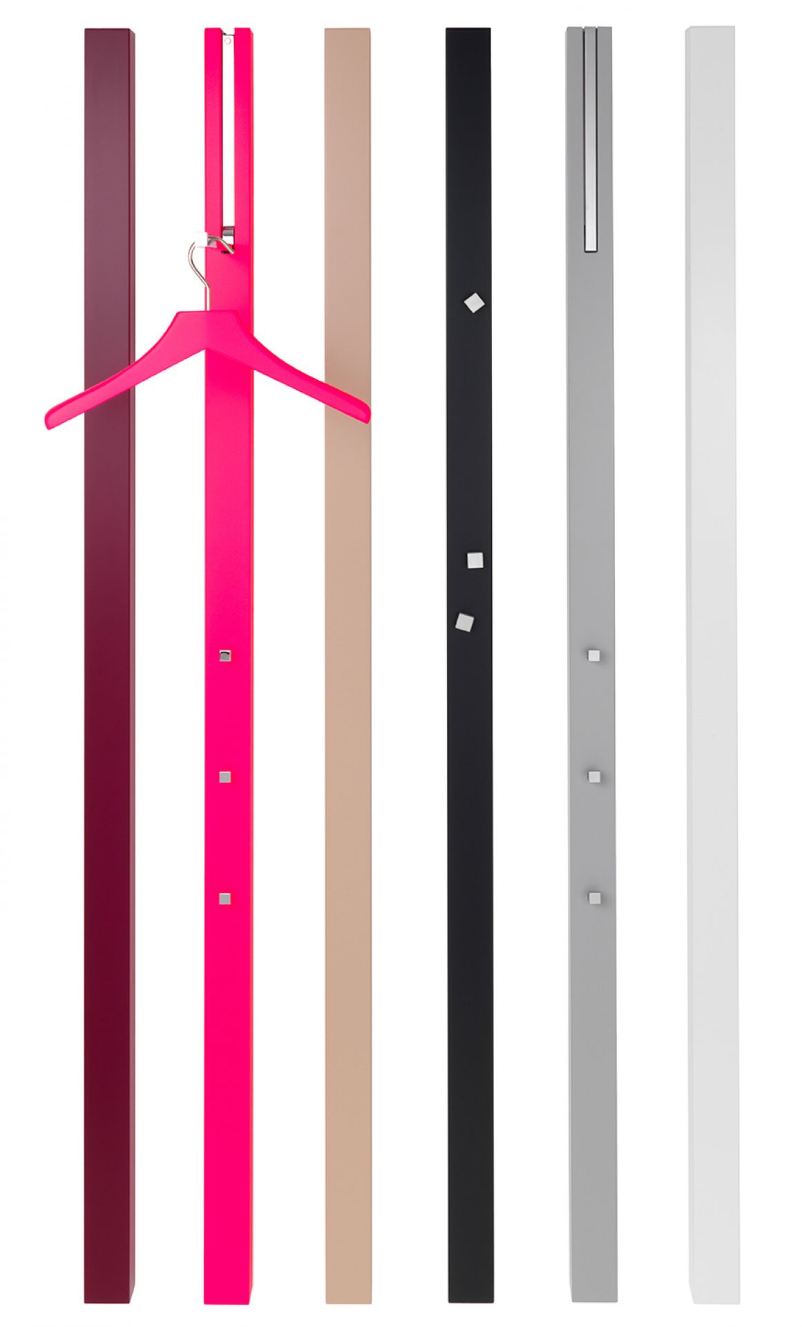 Schönbuch Line Garderobenelement in verschiedenen Farben mit Kleiderbügel und Magneten, modernes Design für Flur und Diele.