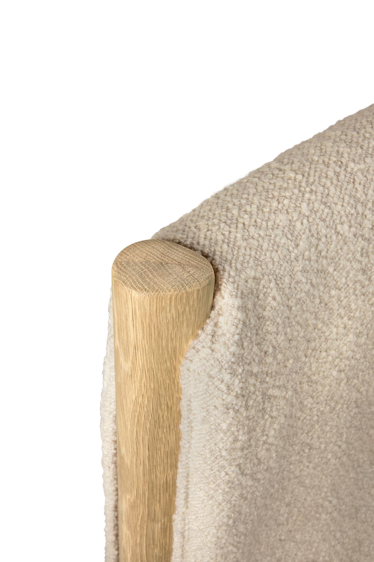PI-bed met hoofdeinde + bekleding van Ethnicraft