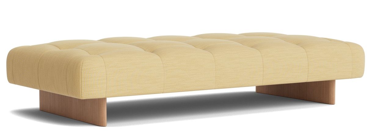 Helle Quilton Daybed Liege von Hay mit gesteppter Oberfläche und Holzfüßen, modernes Möbeldesign für Wohnzimmer.