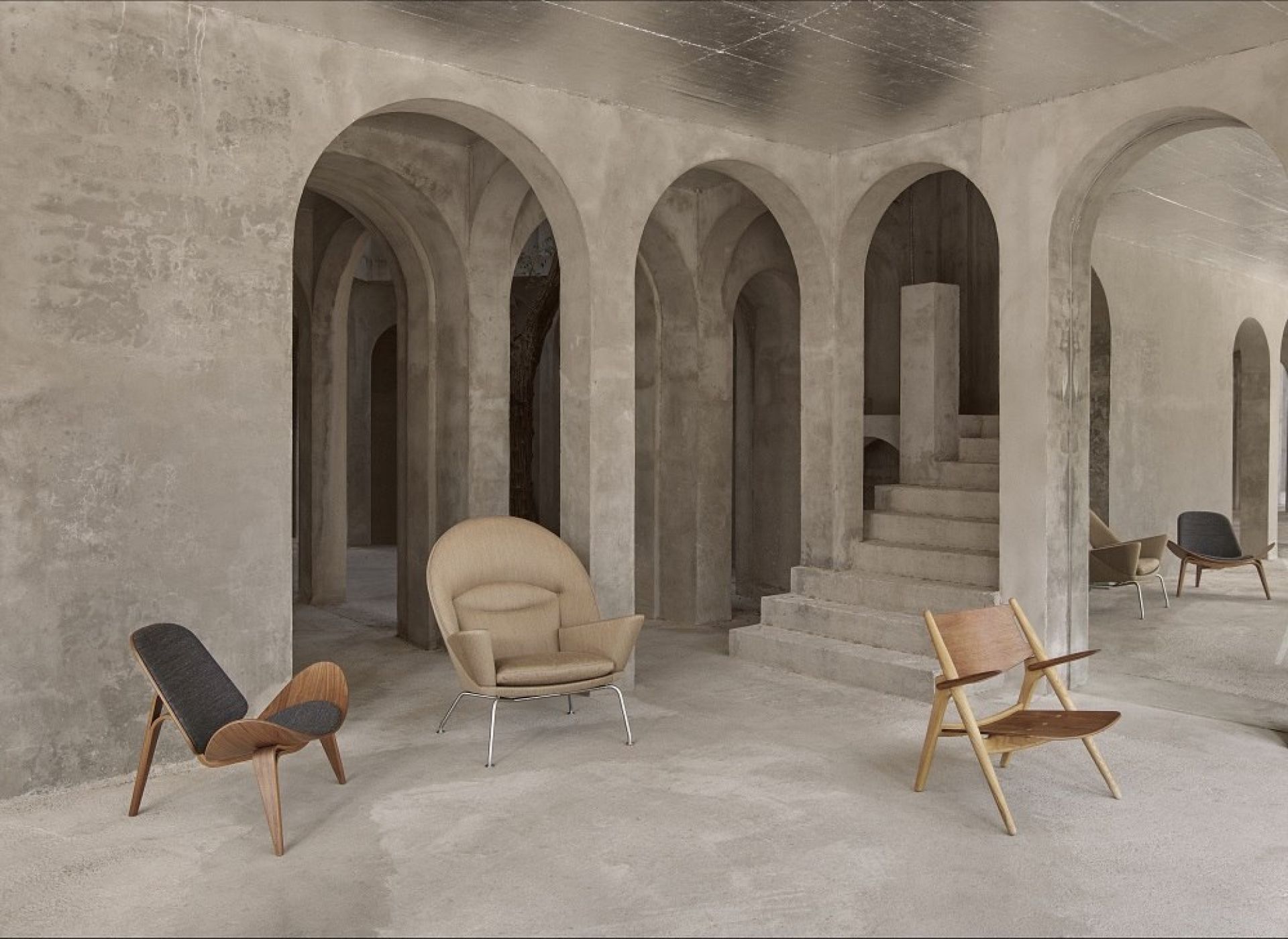 CH468 Oculus Chair Sessel von Carl Hansen & Søn in beigem Stoff und Holz.