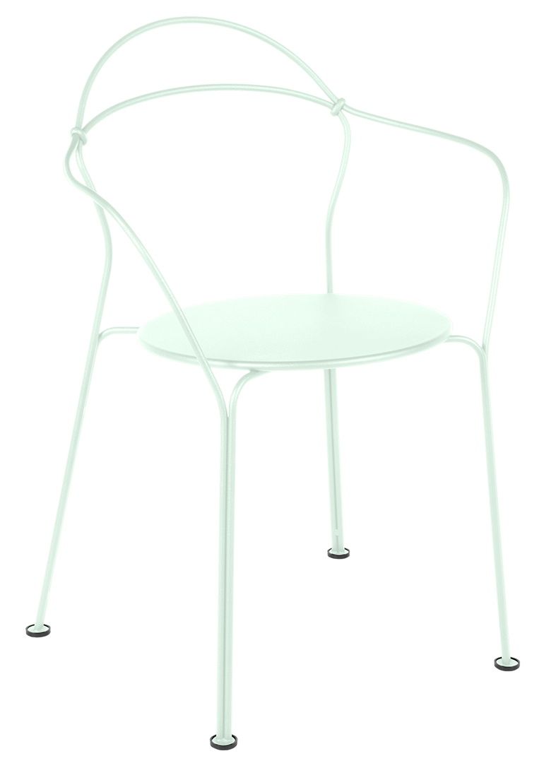 Airloop Bridge Sessel von Fermob in Mintgrün, moderner Outdoor-Sessel aus Metall mit runder Sitzfläche.