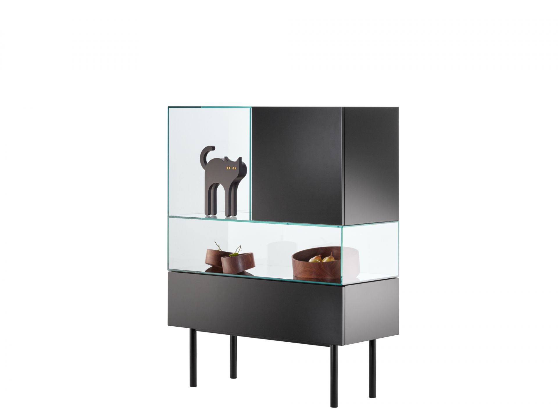 Tecta S4-2 Vitrine, modernes Designmöbel mit Glasböden und schwarzen Elementen, ideal für Wohnzimmer und Ausstellungen.