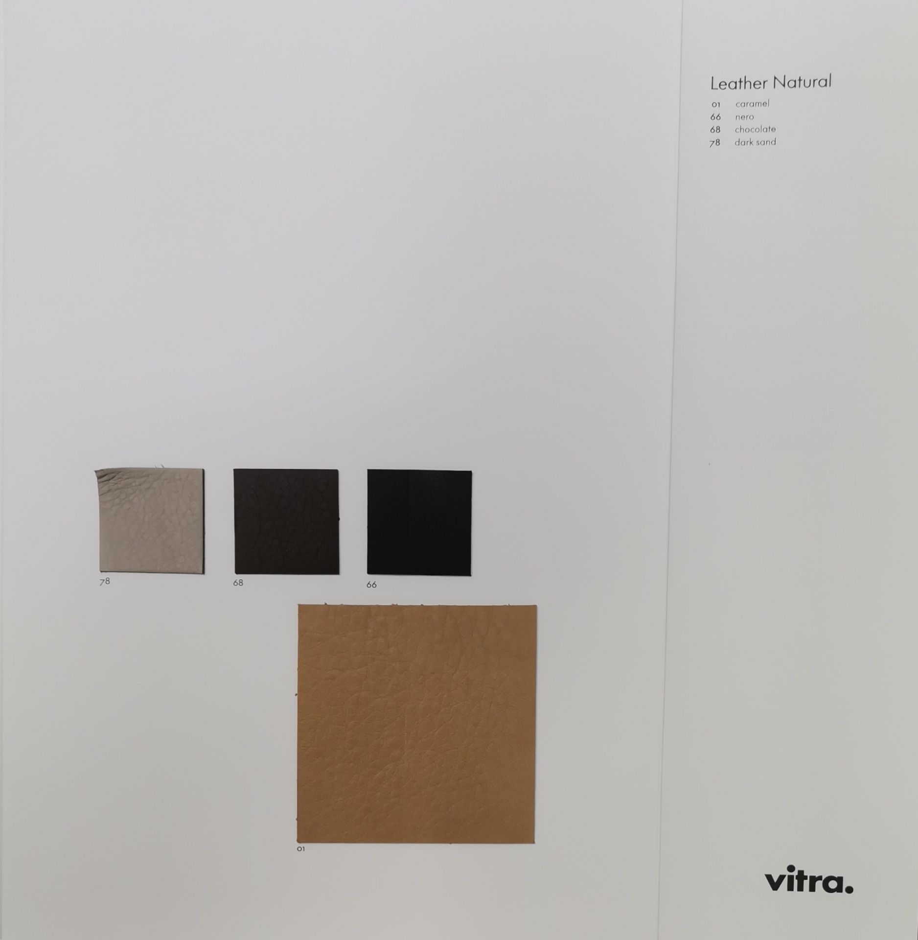 Ledermusterkarte Vitra Natural: Verschiedene Lederfarben und -texturen für Möbel und Innenausstattung.