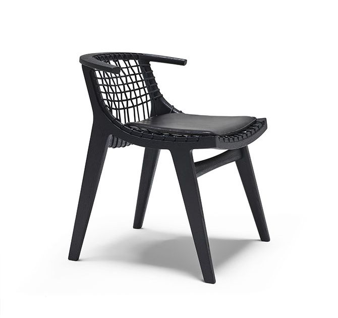 Schwarzer Klismos Hocker von Knoll International mit geflochtener Rückenlehne und Lederkissen. Design Hocker für Esszimmer oder Büro.
