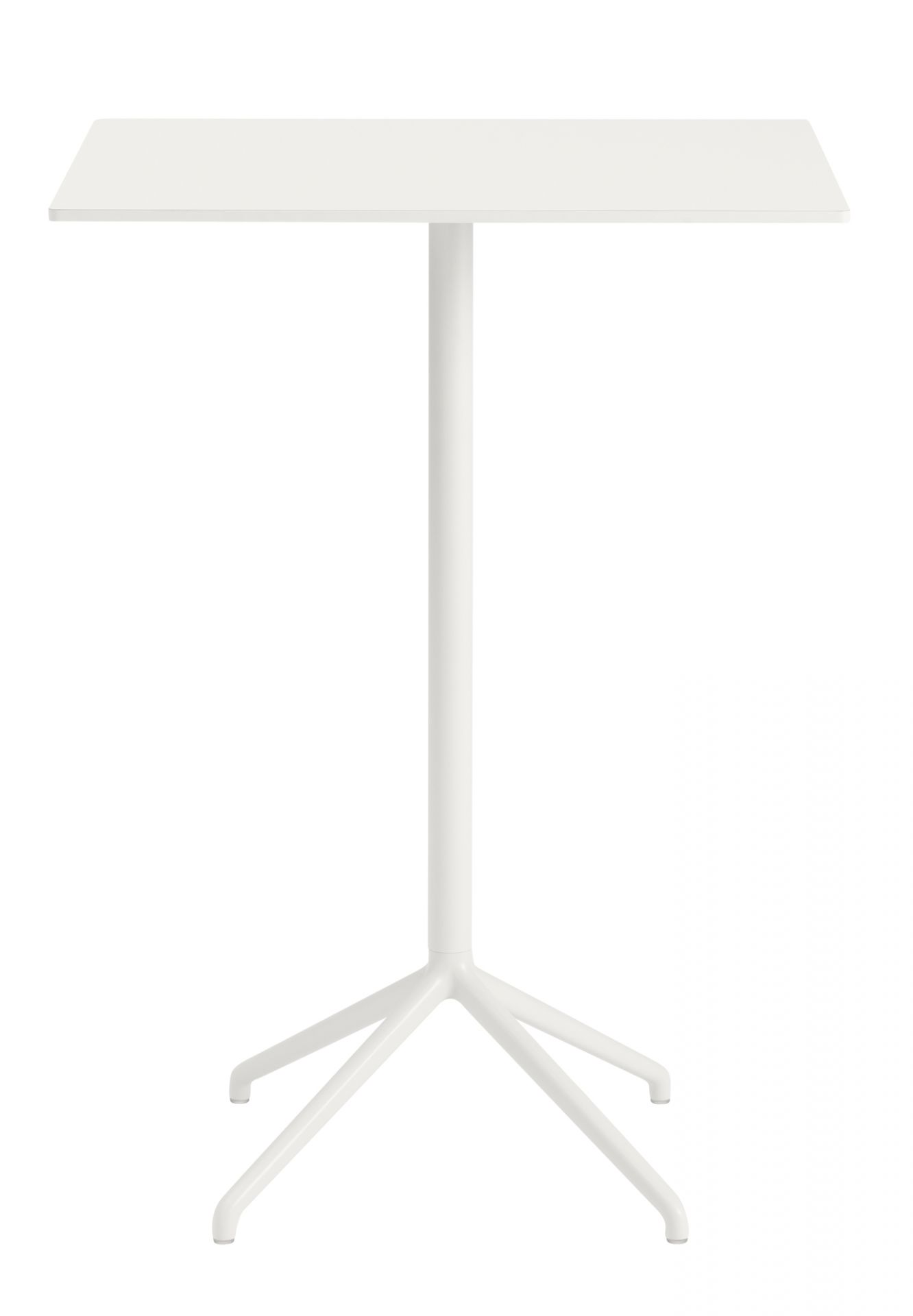 Weißer Still Cafe Table Beistelltisch von Muuto mit quadratischer Tischplatte und dreibeinigem Fuß.