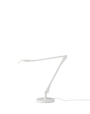 Weiße Aledin Tischleuchte von Kartell mit LED und Dimmer, modernes Design für Schreibtisch und Büro.