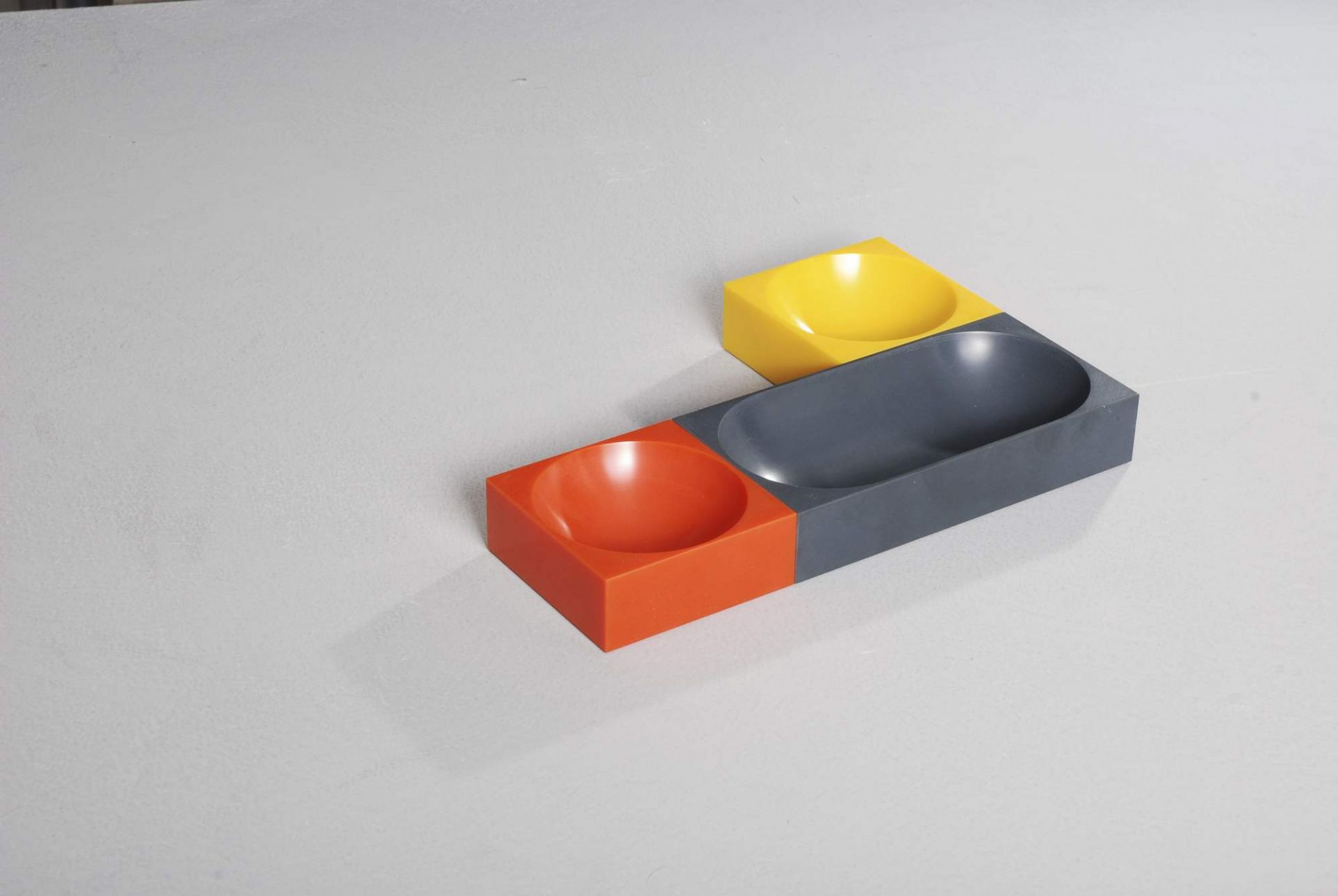 Modul 3 Magnetic Bowl Schale 3er-Set Farmer, farbenfrohe Aufbewahrungsschalen aus Kunststoff für Küche und Haushalt.