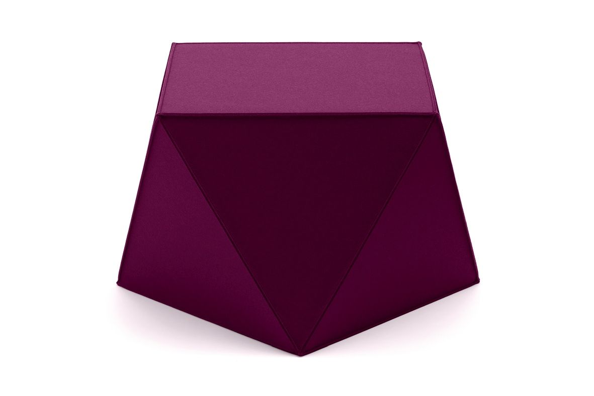 Diamond Sitzmöbel von HEY-SIGN by BWF Group in Lila, moderner Hocker und Beistelltisch.