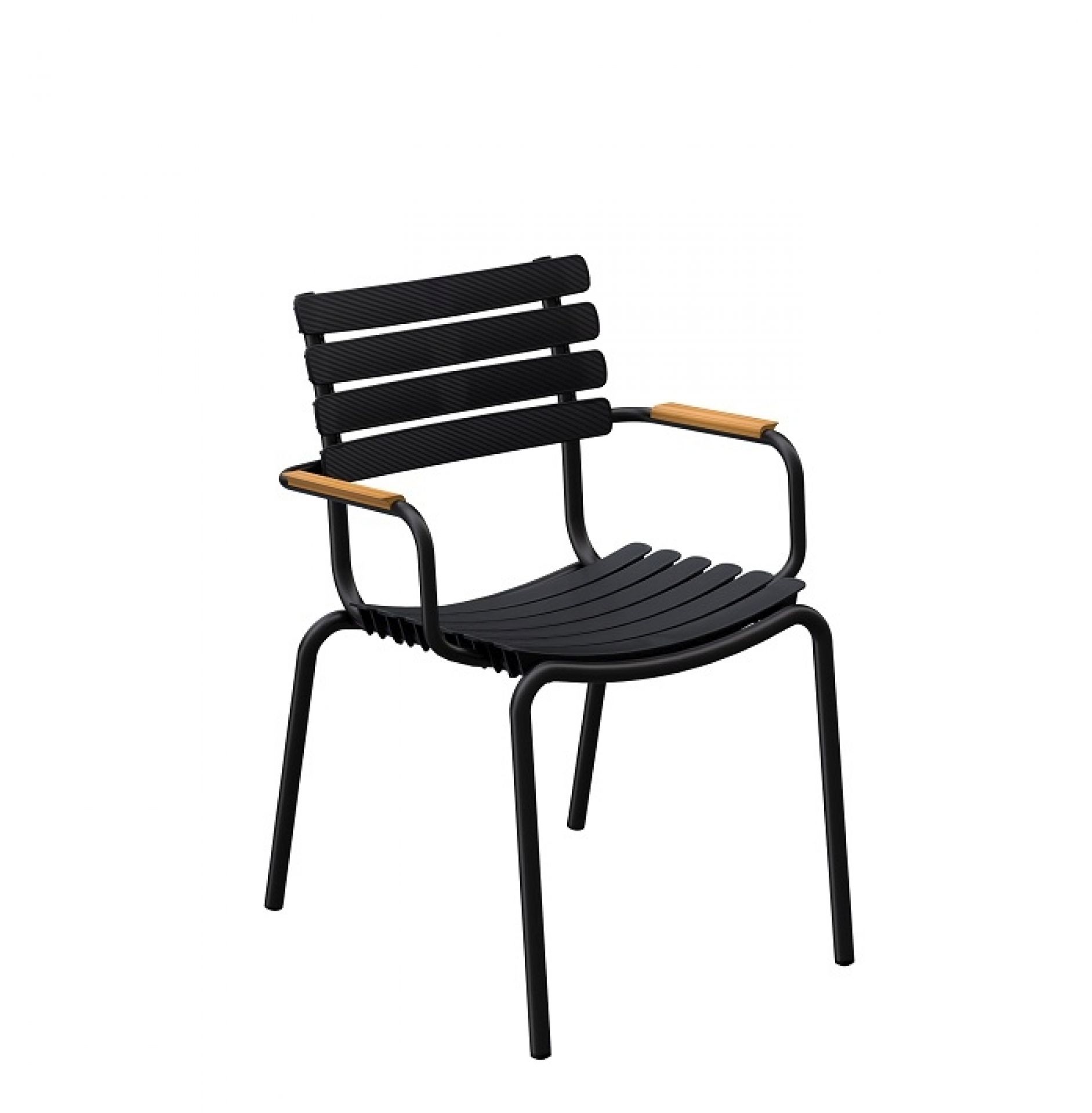 Schwarzer ReClips Outdoor Dining Chair Stuhl von Houe mit Armlehnen aus Holz. Gartenmöbel.
